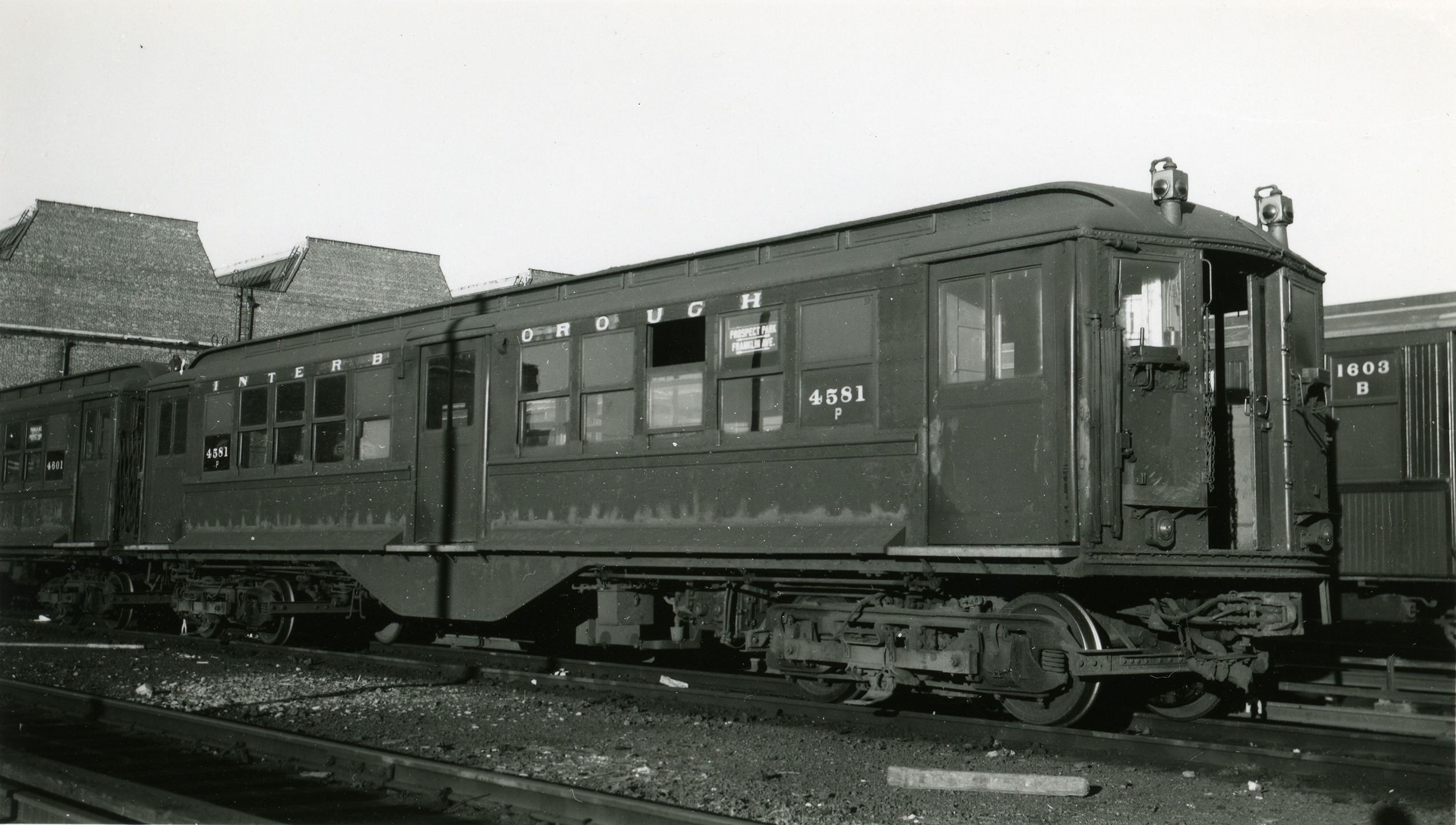 Standard Lo-V cars at the Coney Island Yard, 1960